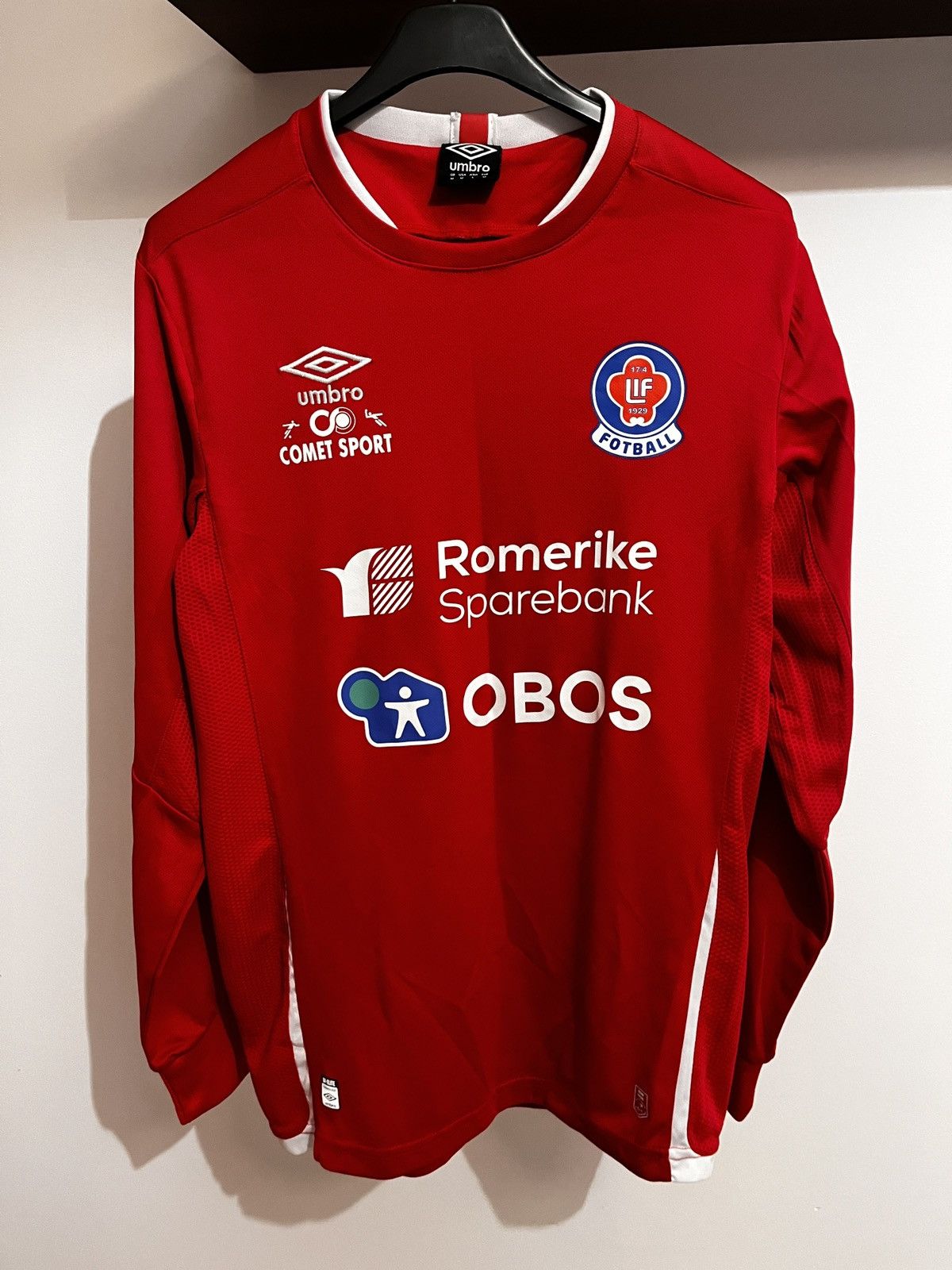 Umbro Lørenskog IF matchworn Size US M / EU 48-50 / 2 - 1 Thumbnail