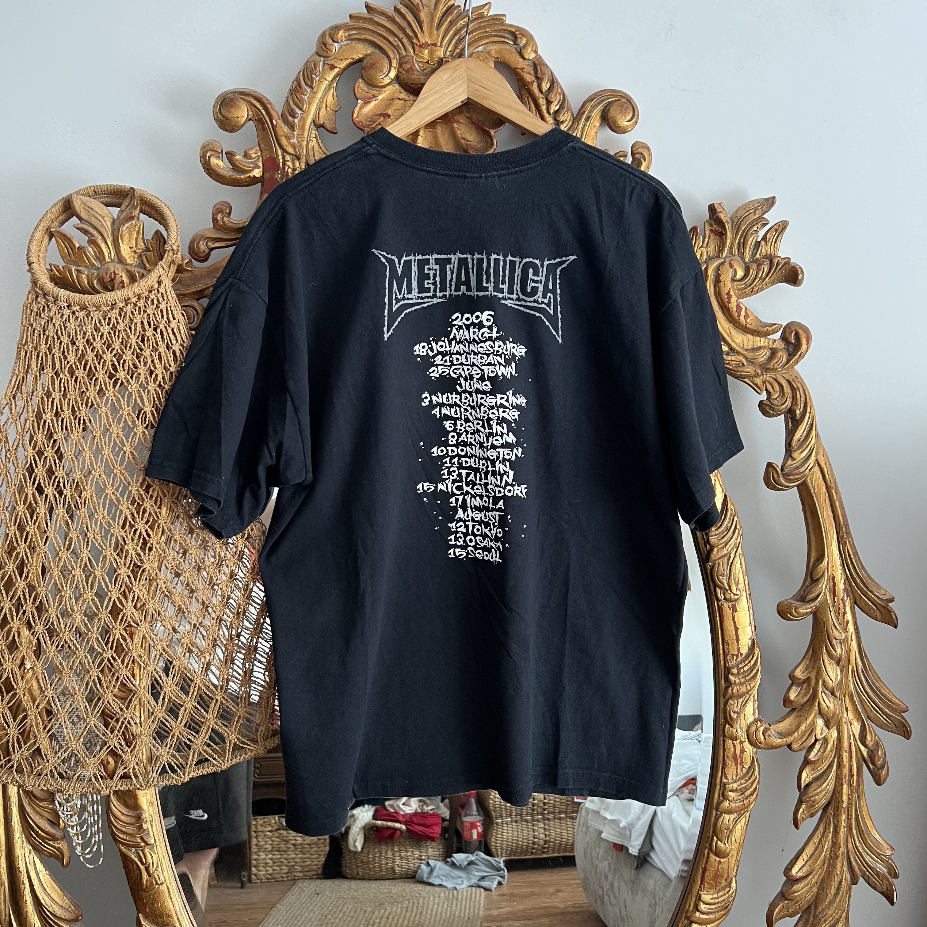 Metallica Vintage tee Metallica skulls Gildan rock 2006 Sz XL Size US XL / EU 56 / 4 - 2 Thumbnail