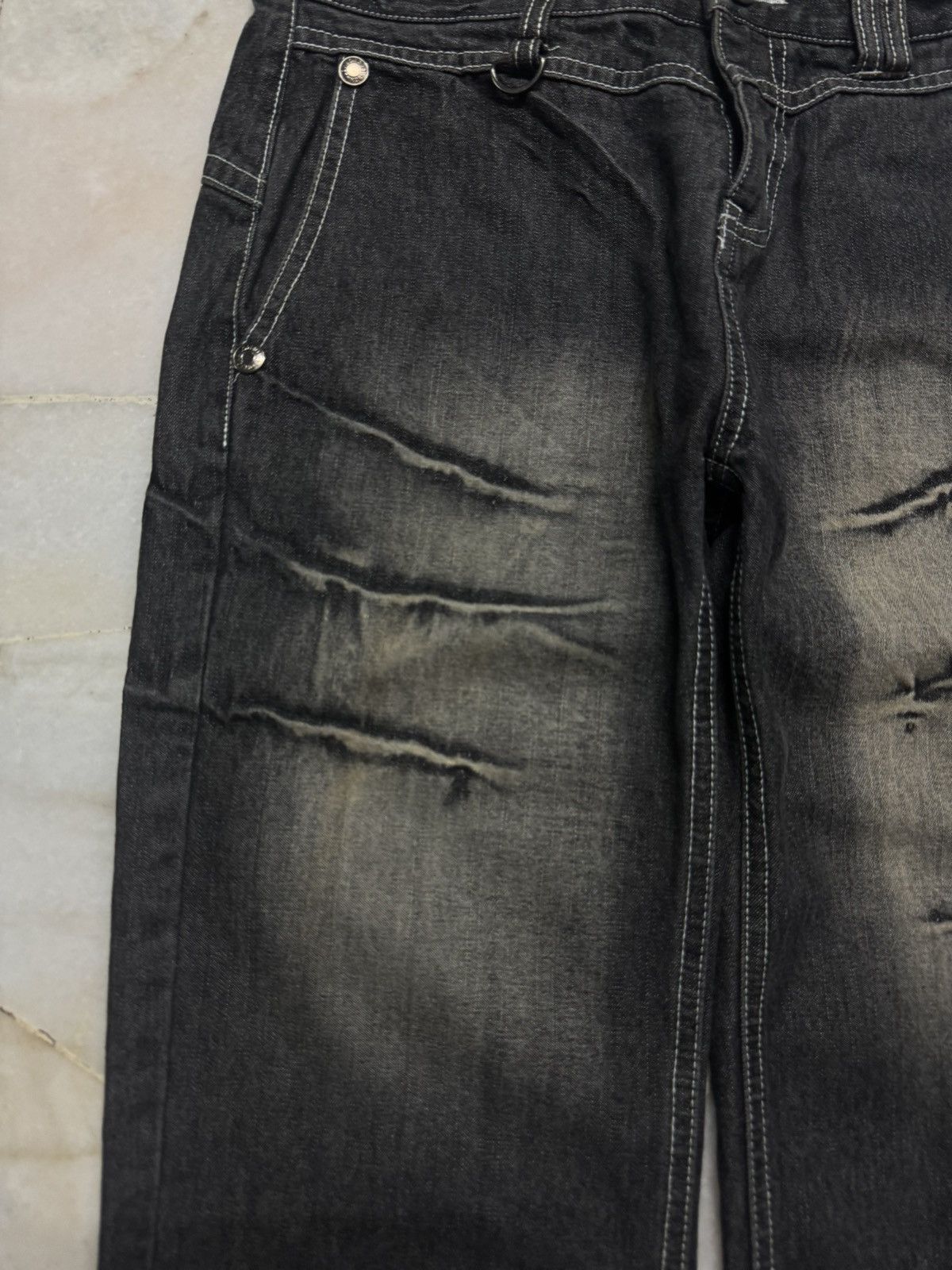 Tornado Mart 💥INSANE💥VINTAGE LOWBOX CLAW MUDWASH BUCKLE BACK SHORT JEANS Size US 30 / EU 46 - 3 Thumbnail