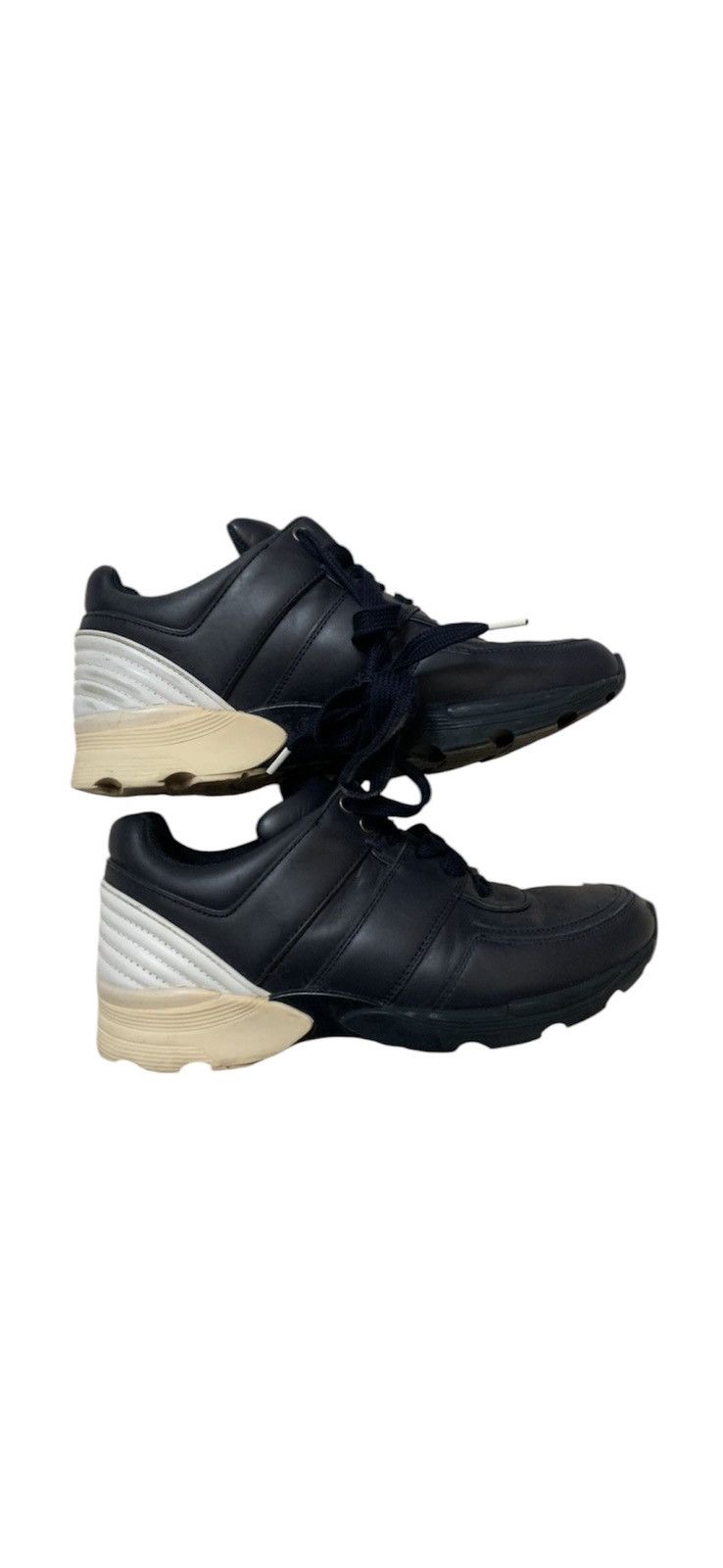 Chanel Chanel black leather trainers Size US 7 / IT 37 - 1 Thumbnail