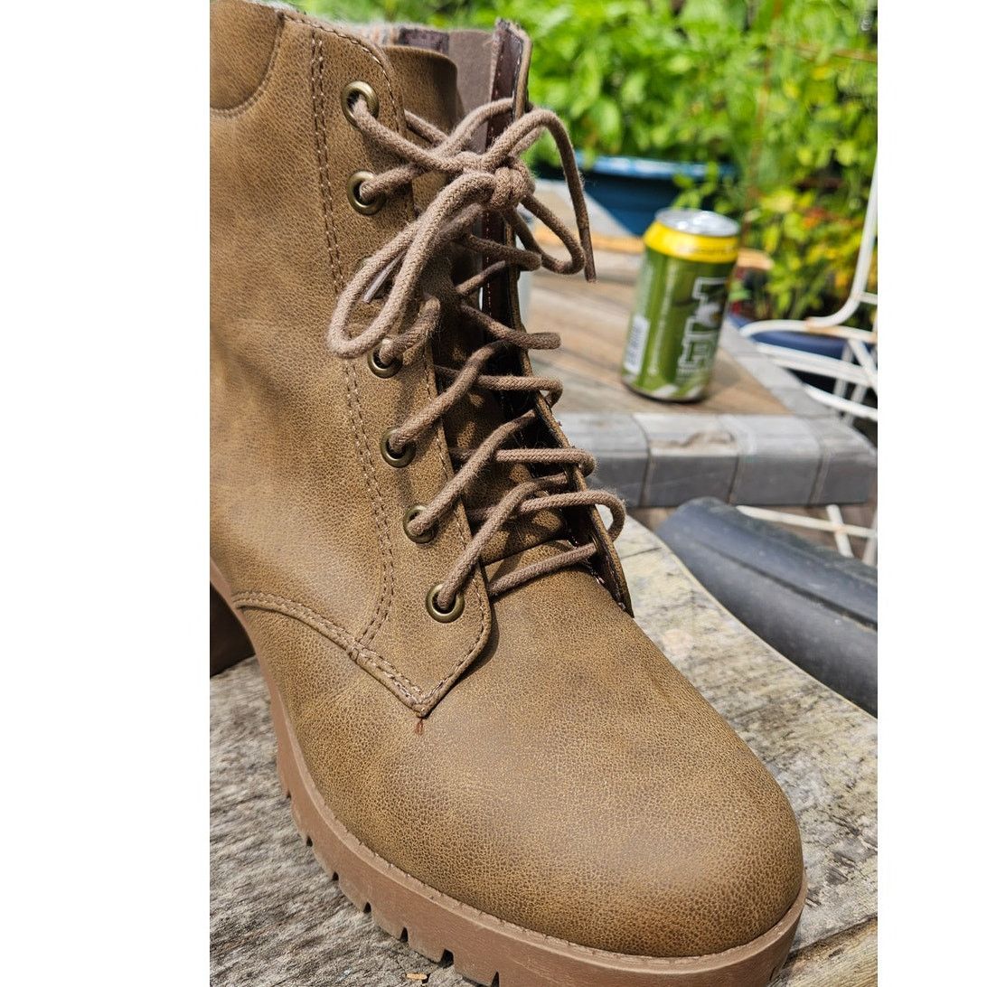 & Other Stories Soda Single Lug Sole Chunky Heel Combat Ankle Boot Lace Size US 9 / IT 39 - 4 Thumbnail