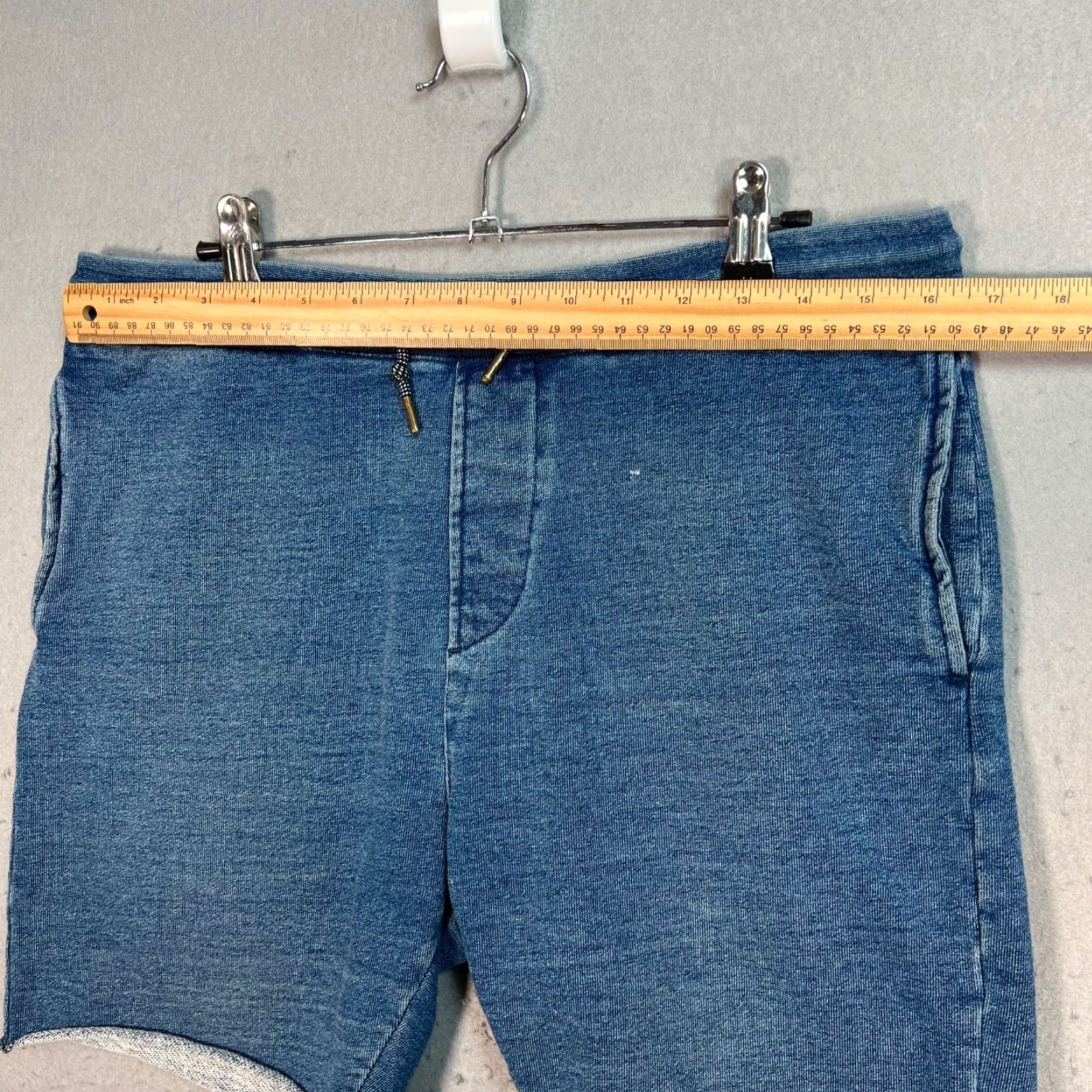 Scotch & Soda Scotch & Soda Shorts Medium With Drawstring Waist Blue Denim Look Sweat Size 32" / US 10 / IT 46 - 6 Thumbnail