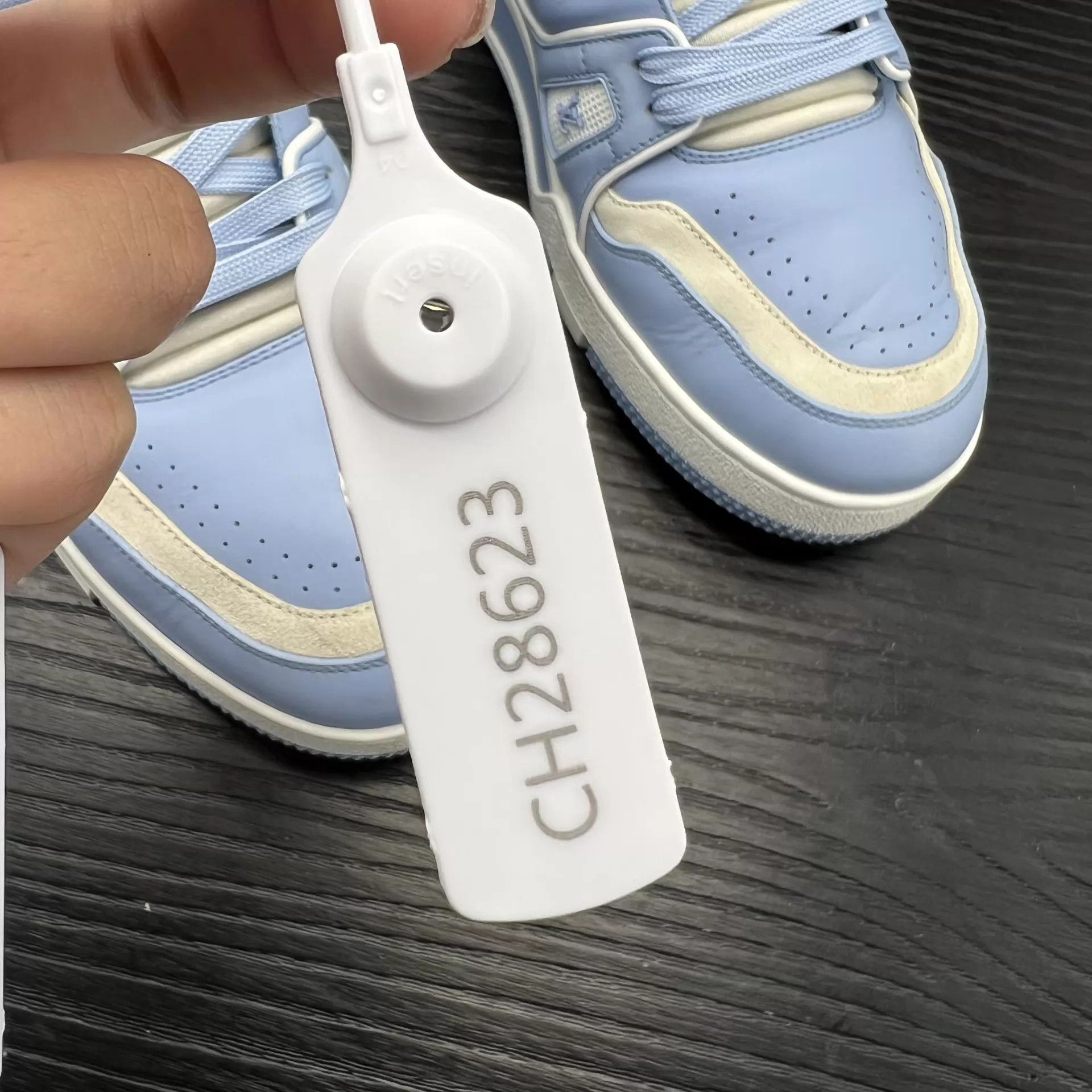 Louis Vuitton LV Trainer Sky Blue 7.5/41.5 Like New Original Box Size US 8.5 / EU 41-42 - 9 Thumbnail