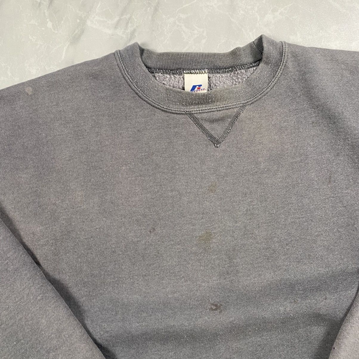Russell Athletic Rare Vintage 90s Russell Sunfaded Boxy Crewneck Size US L / EU 52-54 / 3 - 5 Thumbnail