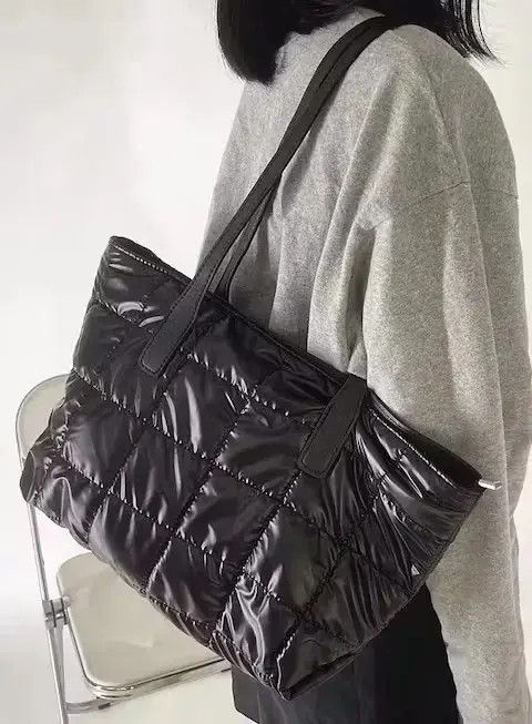 Fashion Y2K Unisex Quilted Shoulder Tote Bag in Black, Men's