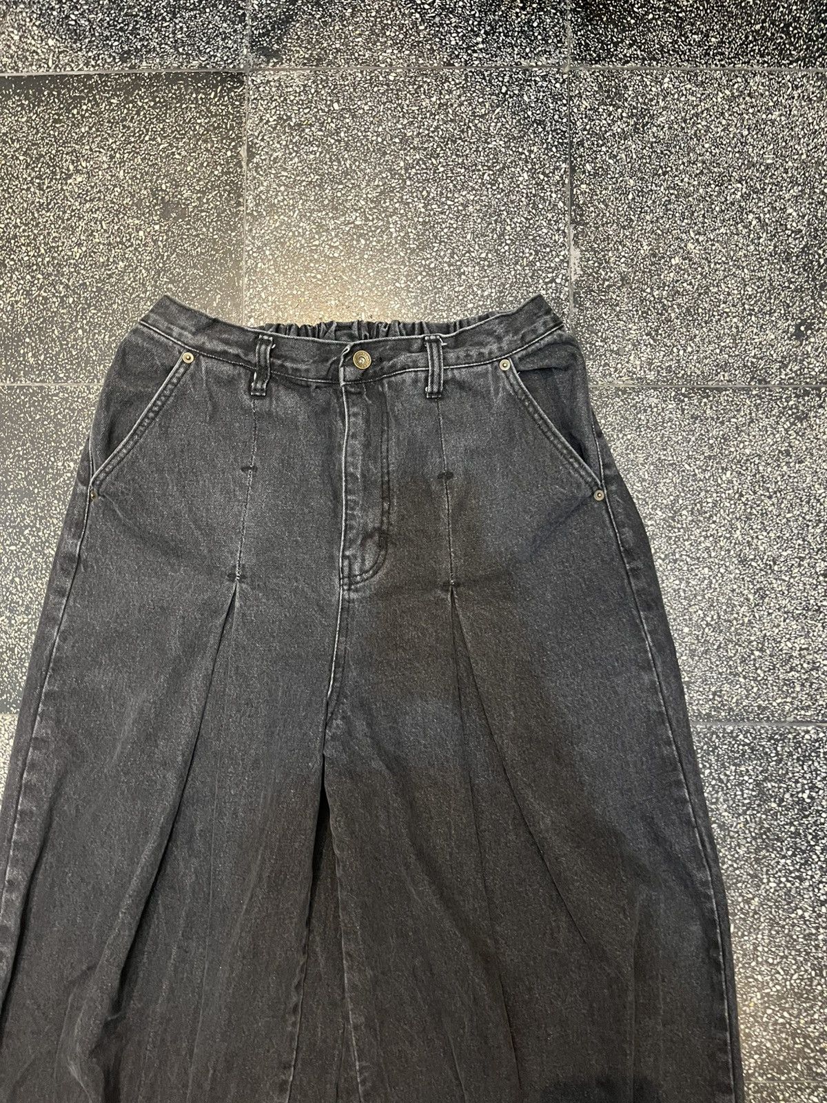 Japanese Brand ANGLAN, WIDE BALLOON PANTS PINTUCK DENIM! Size US 34 / EU 50 - 4 Thumbnail