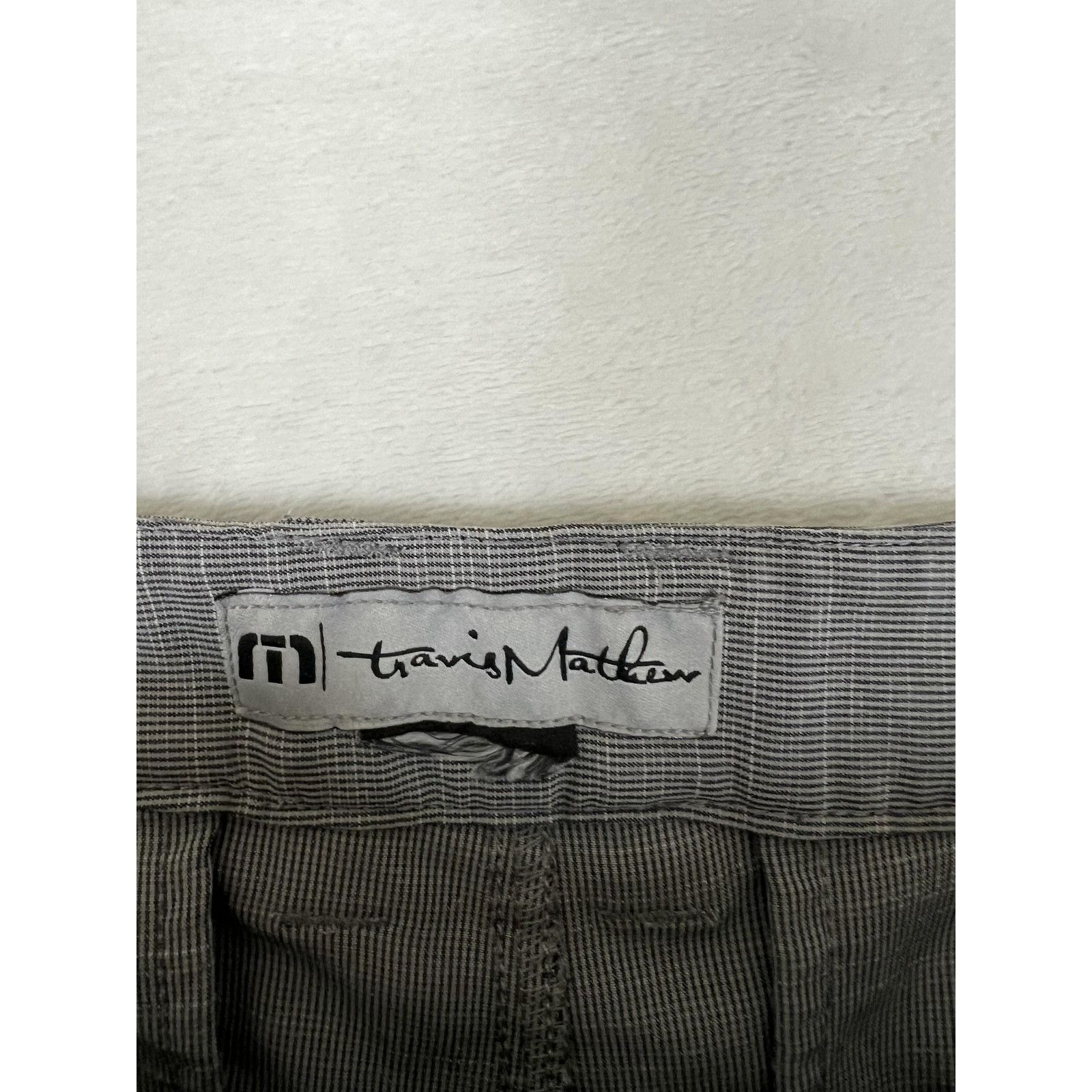 TravisMathew Travis Mathew Shorts Mens 32 Gray Check Golf Chino Performan Size US 32 / EU 48 - 4 Thumbnail