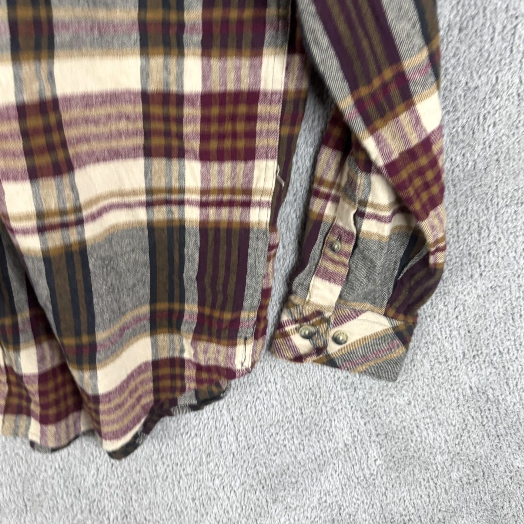 Vintage VINTAGE Legendary Whitetails Shirt Mens L Plaid Flannel Button Front Casual Outdoor Size US L / EU 52-54 / 3 - 4 Thumbnail