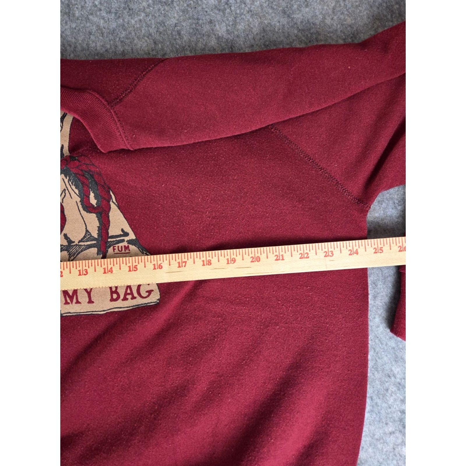 Vintage VINTAGE H Wolf & Sons Sweatshirt Crewneck Red XL Mens Unisex Adults 90s Christmas City Graphic Print Logo Pullover Knit USA Size US XL / EU 56 / 4 - 6 Thumbnail