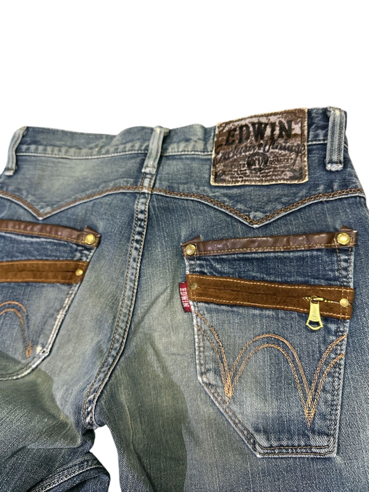 Le Grande Bleu (L.G.B.) Vintage Edwin Japan Zipper Back Pocket . Size US 32 / EU 48 - 4 Thumbnail
