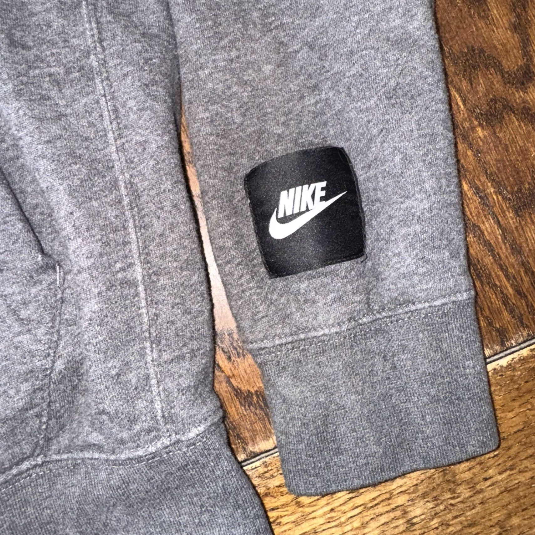 Nike VINTAGE Nike Just Do It Hoodie Men’s M Gray Embroidered Size US M / EU 48-50 / 2 - 2 Thumbnail