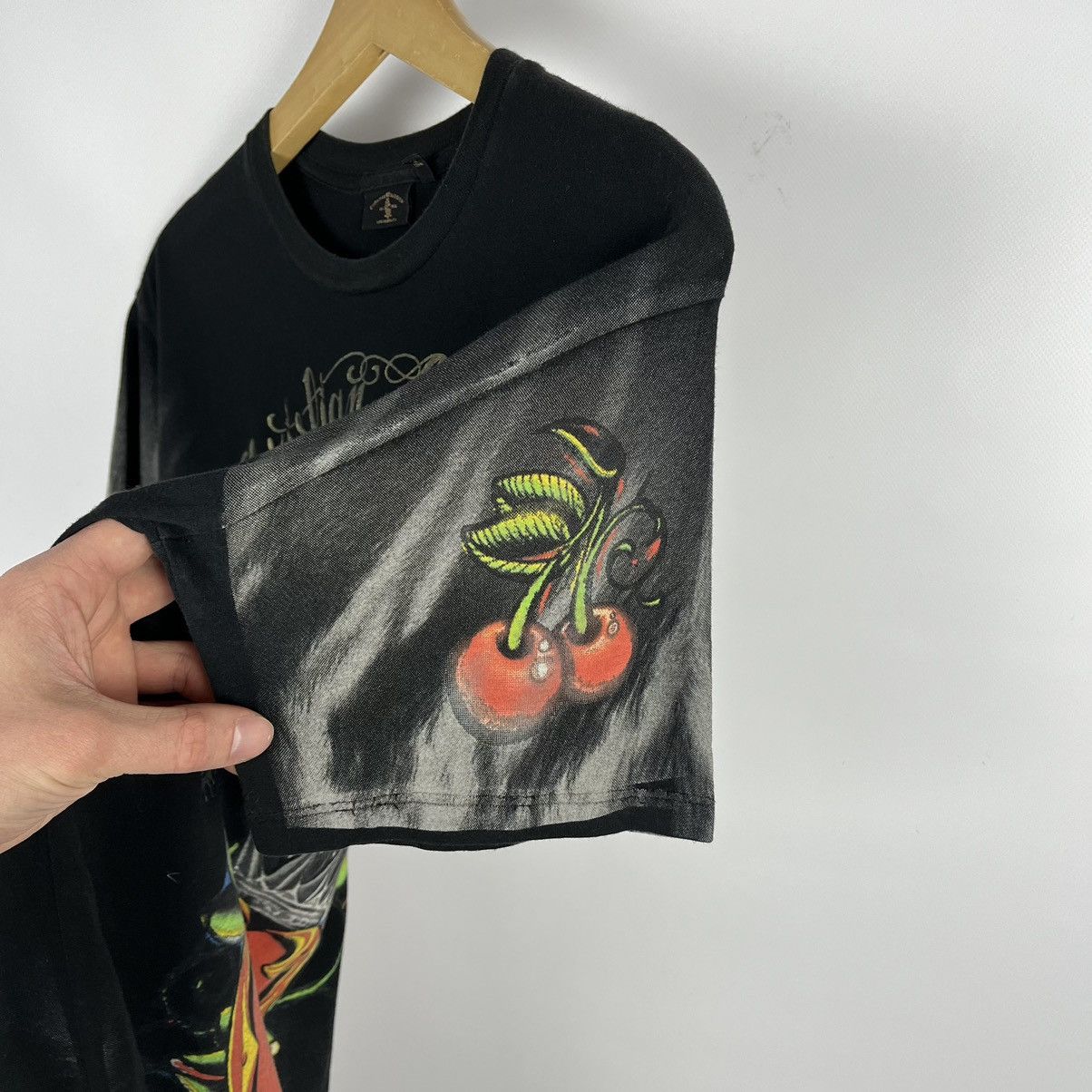 Christian Audigier Vintage Christian Audigier y2k Ed hardy rare tee 90’s Size US M / EU 48-50 / 2 - 8 Thumbnail