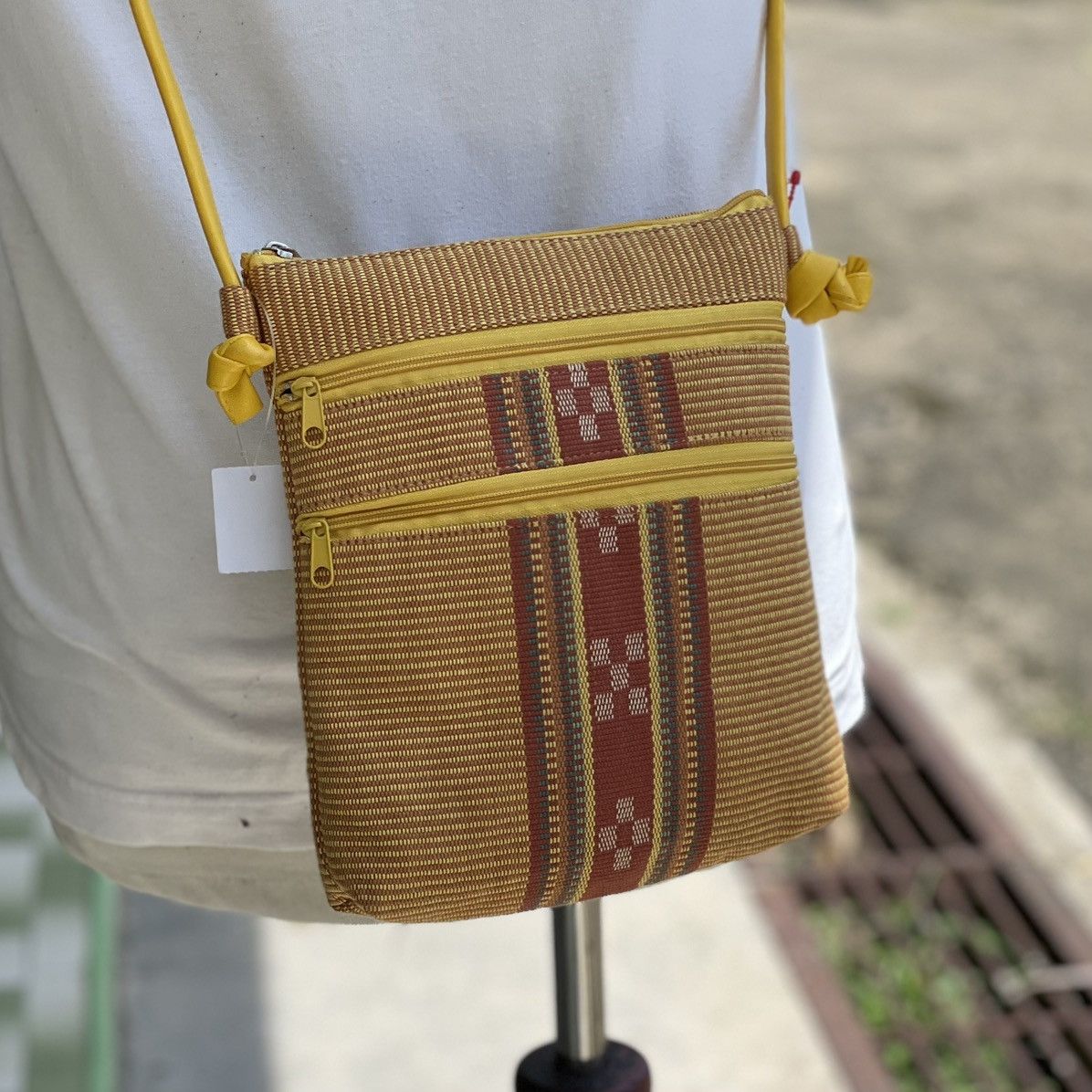 Native × Tribal Streetwear 🔥 RARE UNBRAND WOVEN NATIVE CROSSBODY Size ONE SIZE - 2 Thumbnail