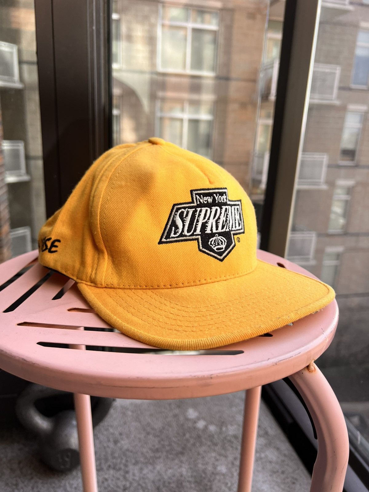 Supreme F/W ‘07 LA Kings “Bitch Please” 5-Panel Size ONE SIZE - 1 Thumbnail