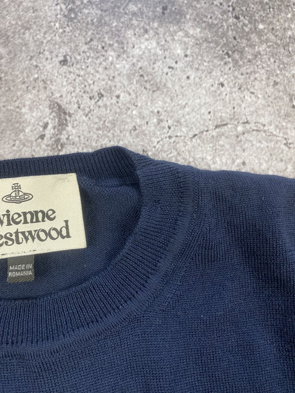 Vintage Vivienne Westwood Lana Wool distressed Sweater crew neck Size US M / EU 48-50 / 2 - 4 Thumbnail