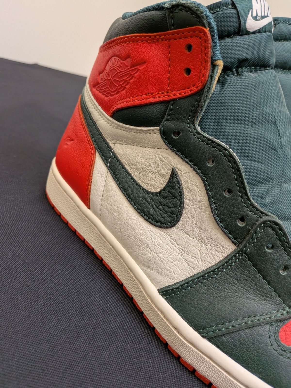Jordan Brand NIKE AIR JORDAN 1 RETRO HIGH OG SOLEFLY ART BASEL AV3905-138 Size US 10 / EU 43 - 10 Thumbnail