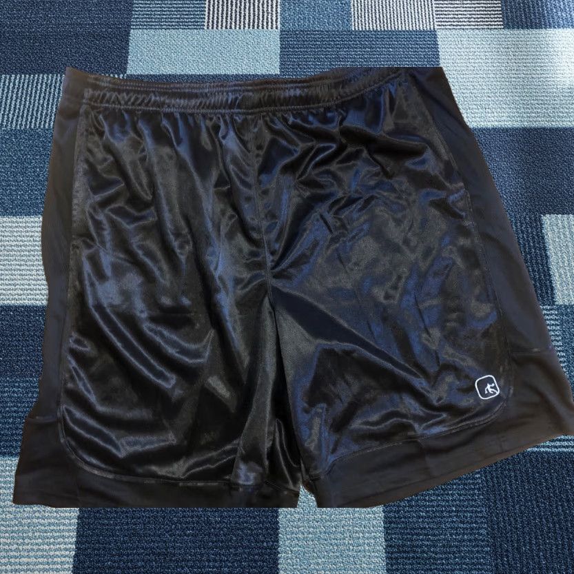 Vintage AND1 Men's Black Gray Logo Active Core Home Court Basketball Shorts 2XL Sz 2XL Size US 39 - 1 Thumbnail
