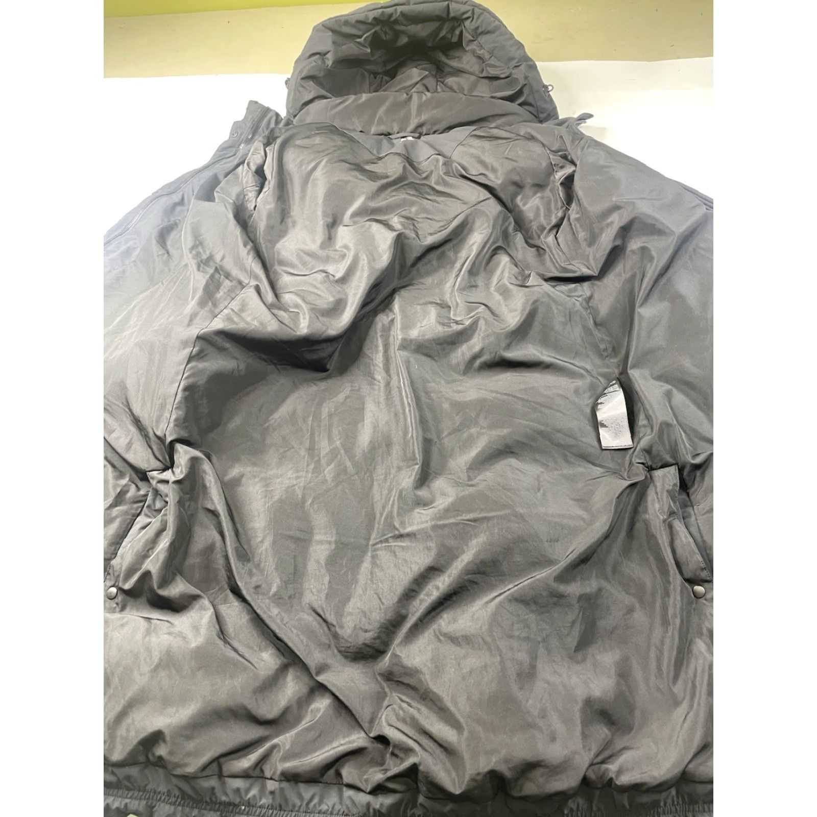 Uniqlo Uniqlo Down Puffer Coat Jacket Womens XS Black Zip Hooded Insulated Lightweight Water Resistant Windproof Pockets Size XS / US 0-2 / IT 36-38 - 3 Thumbnail