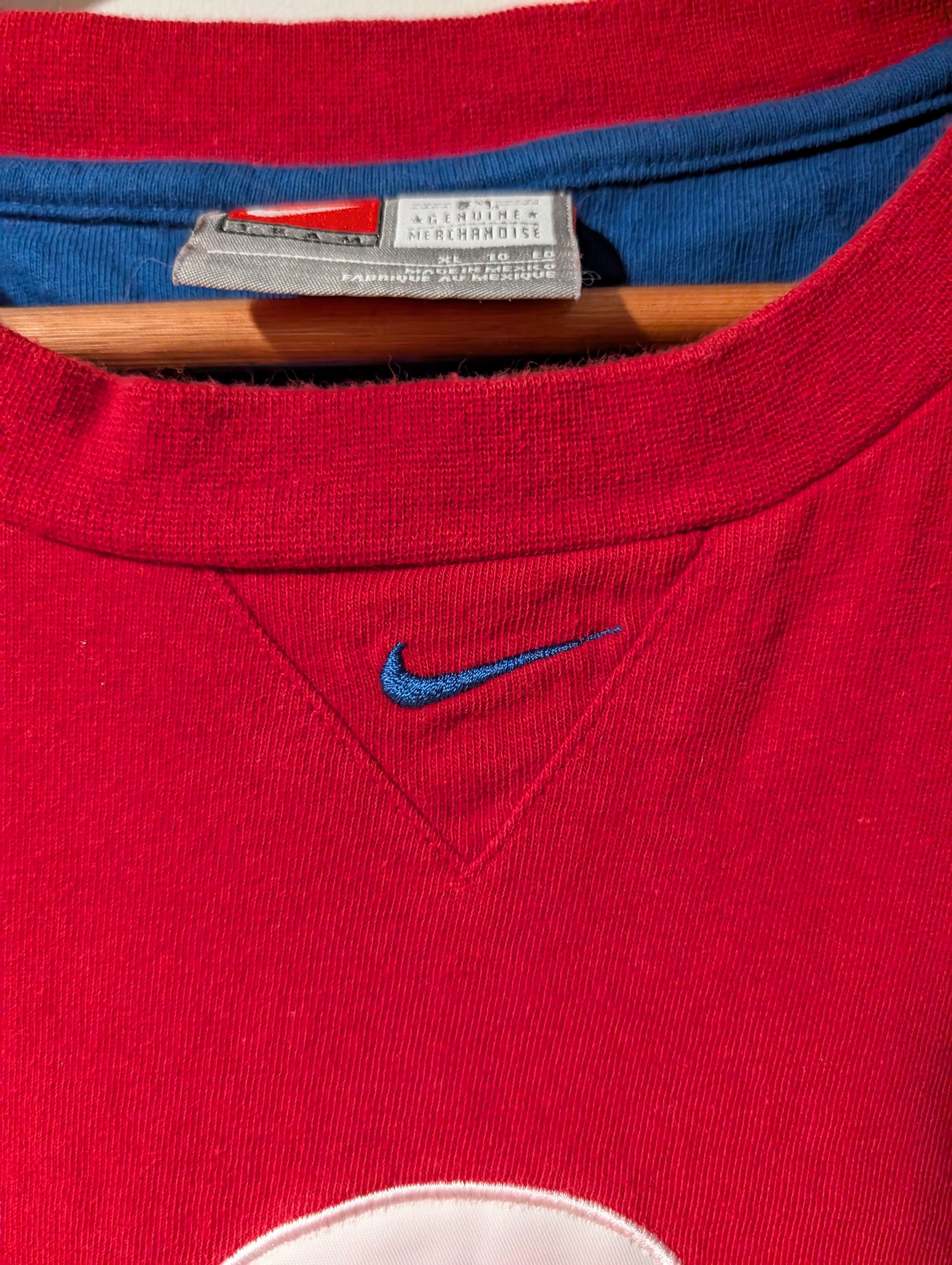 MLB Vintage Y2K Phillies MLB Baseball Nike Center Swoosh T-Shirt Size US XL / EU 56 / 4 - 3 Thumbnail