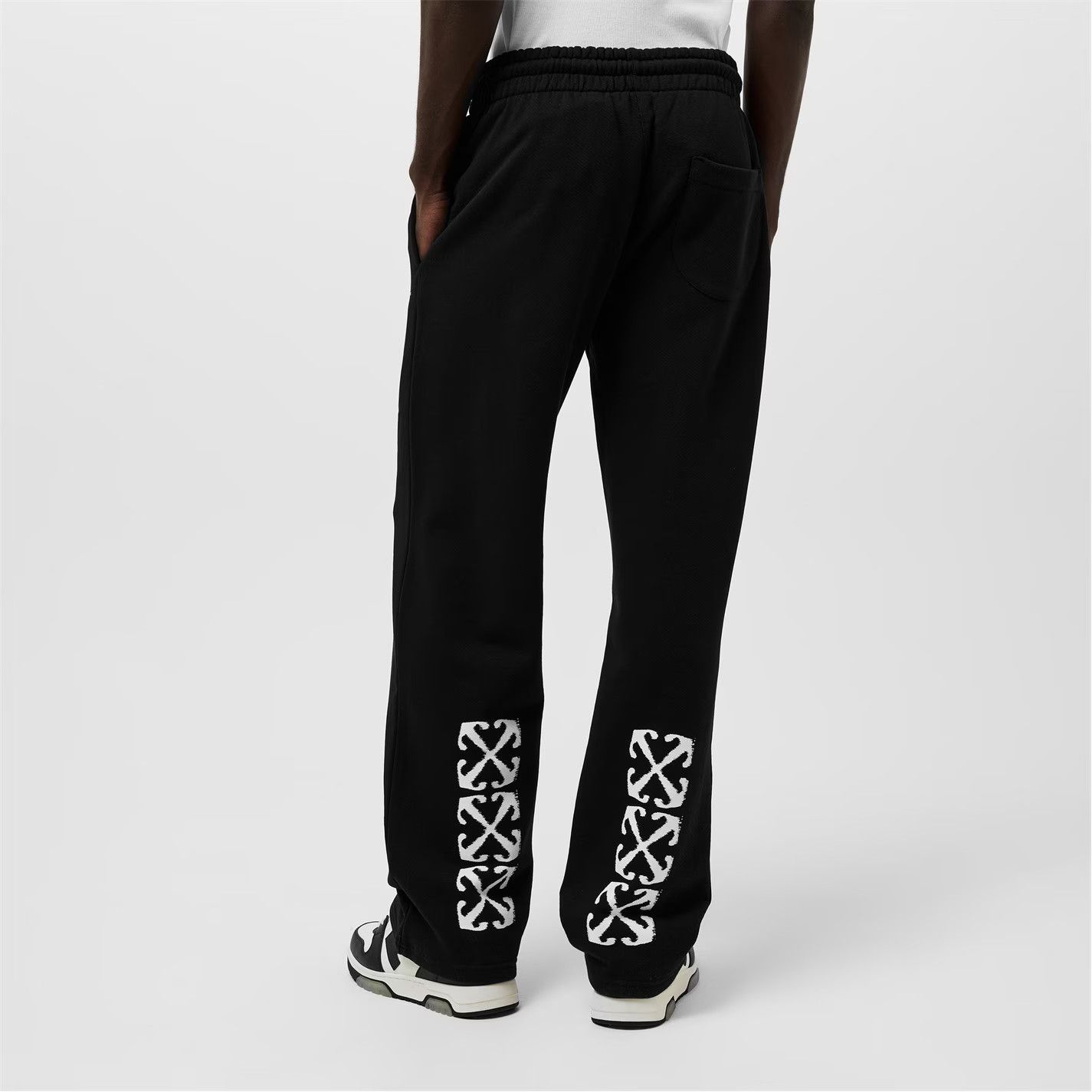 Off-White o1g2r1mq0226 Arrow Fleece Closed Sweatpants & Joggers Black Size US 30 / EU 46 - 3 Thumbnail