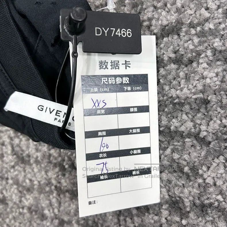 Givenchy Givenchy Big Hole Short Sleeve Size US XXS / EU 40 - 6 Thumbnail