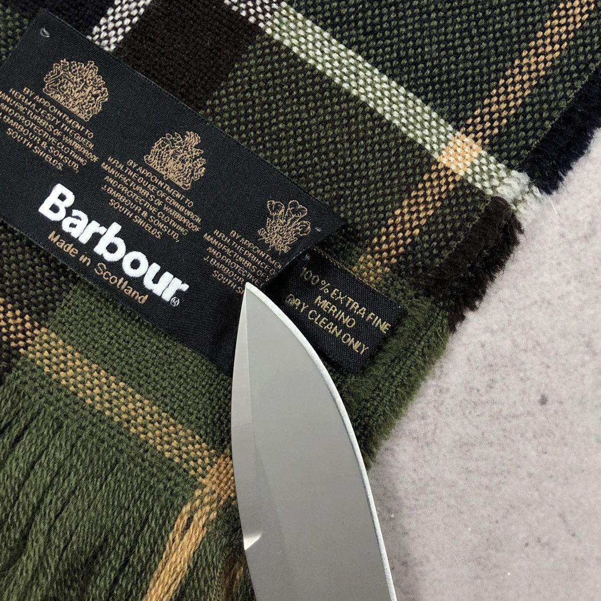 Barbour Barbour Tartan Scarf Extra Fine Merino Wool Size ONE SIZE - 4 Thumbnail