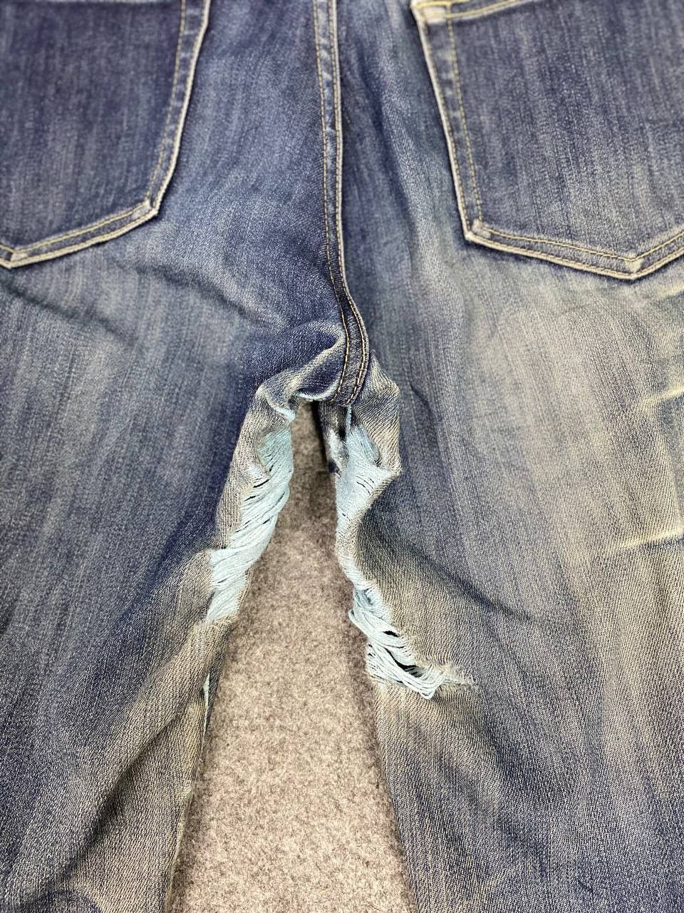 Japanese Brand uniqlo regular fit bootcut high rise distressed denim Size US 31 - 4 Thumbnail