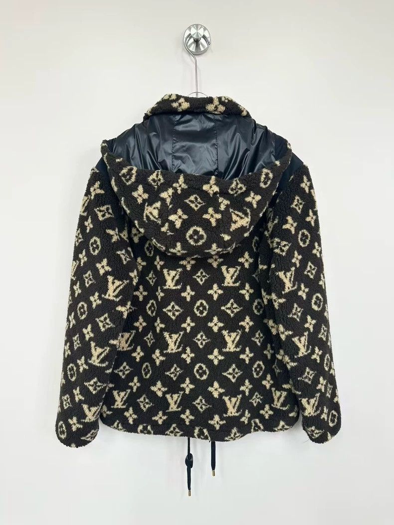 Louis Vuitton Louis Vuitton New presbyopic logo teddy lambswool zip-up h Size XS / US 0-2 / IT 36-38 - 2 Thumbnail