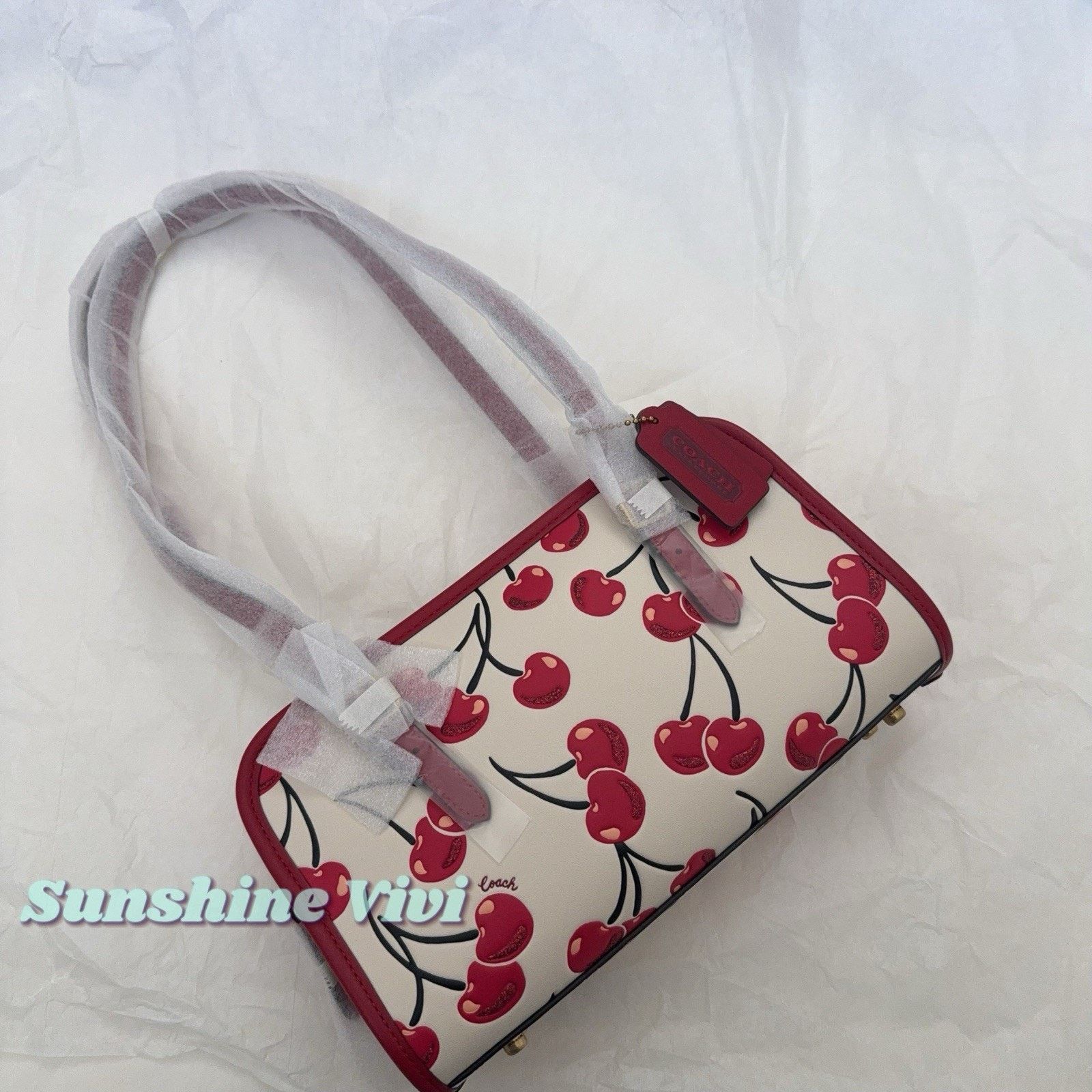 Coach NWT Coach Swing Zip Shoulder Bag Cherry Leather/Brass CZ494 Size ONE SIZE - 7 Thumbnail