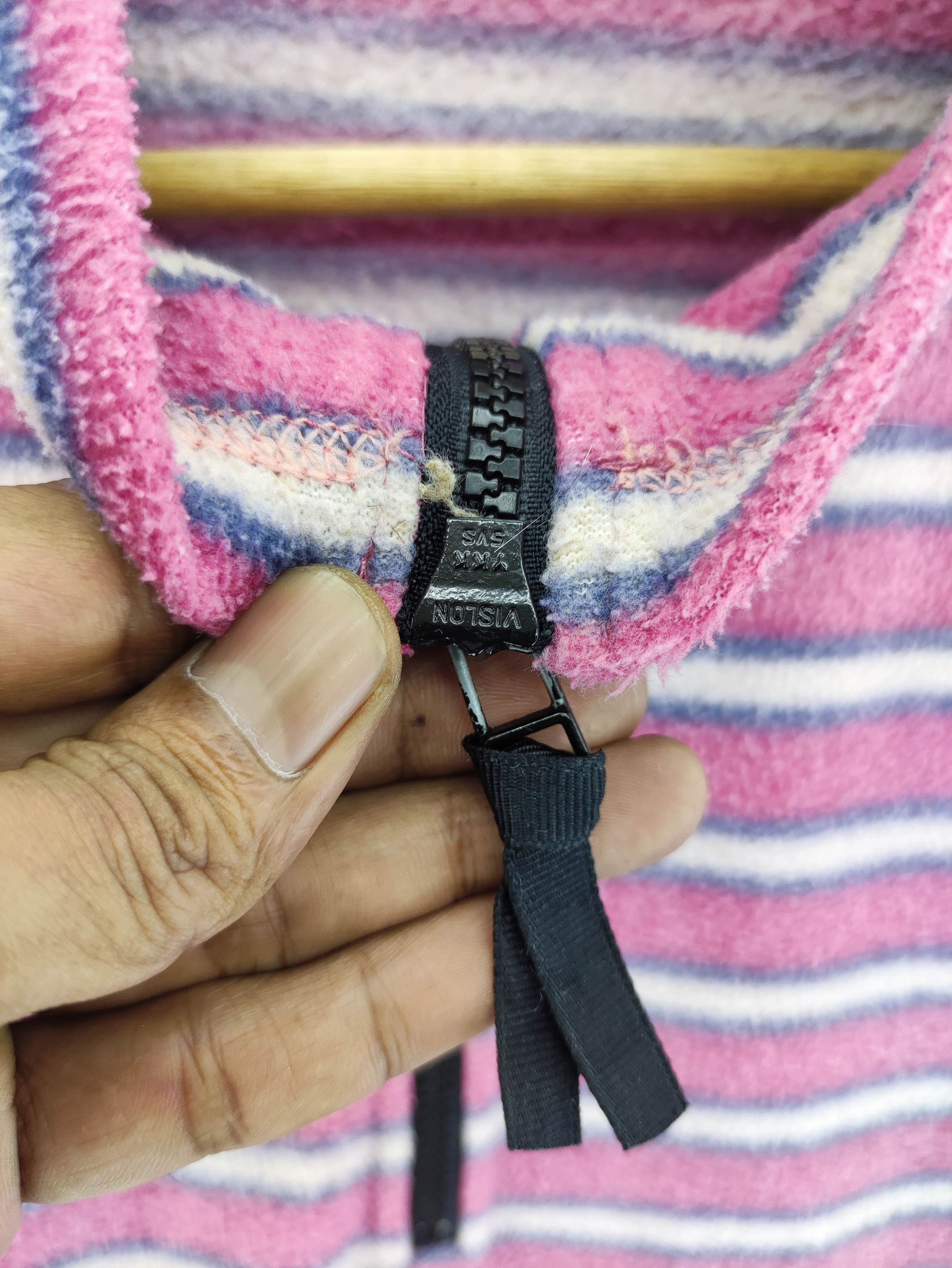 Uniqlo Vintage 90s Uniqlo Fleece Sweater Half Zipper Striped Size US L / EU 52-54 / 3 - 3 Thumbnail
