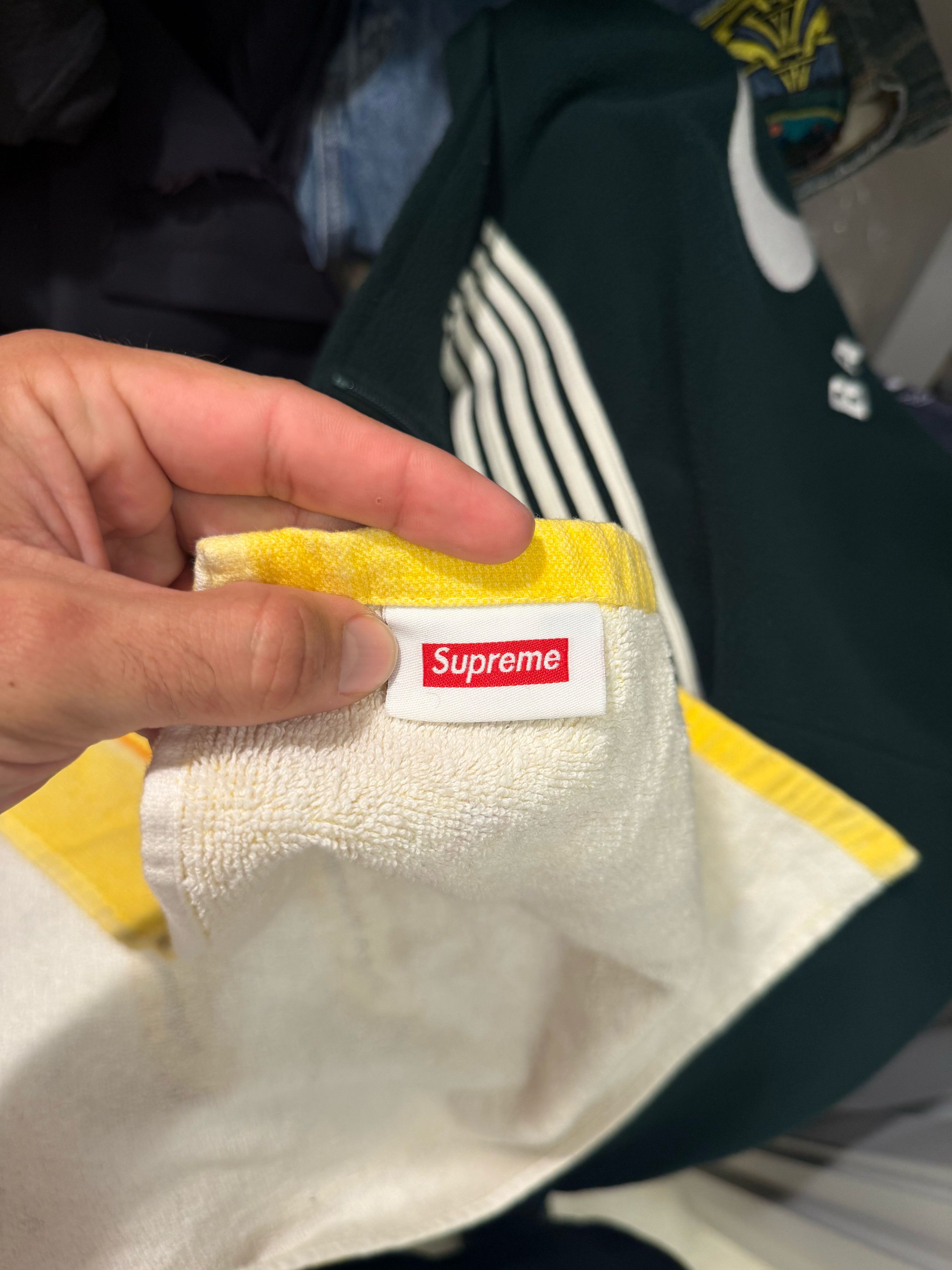 Supreme Supreme Bling Box Logo Beach Towel Size ONE SIZE - 3 Thumbnail