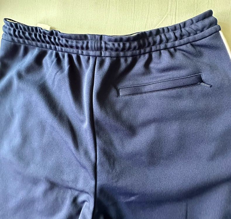 Loewe Loewe size M Plain knitted sportswear shorts Size 33" - 7 Thumbnail