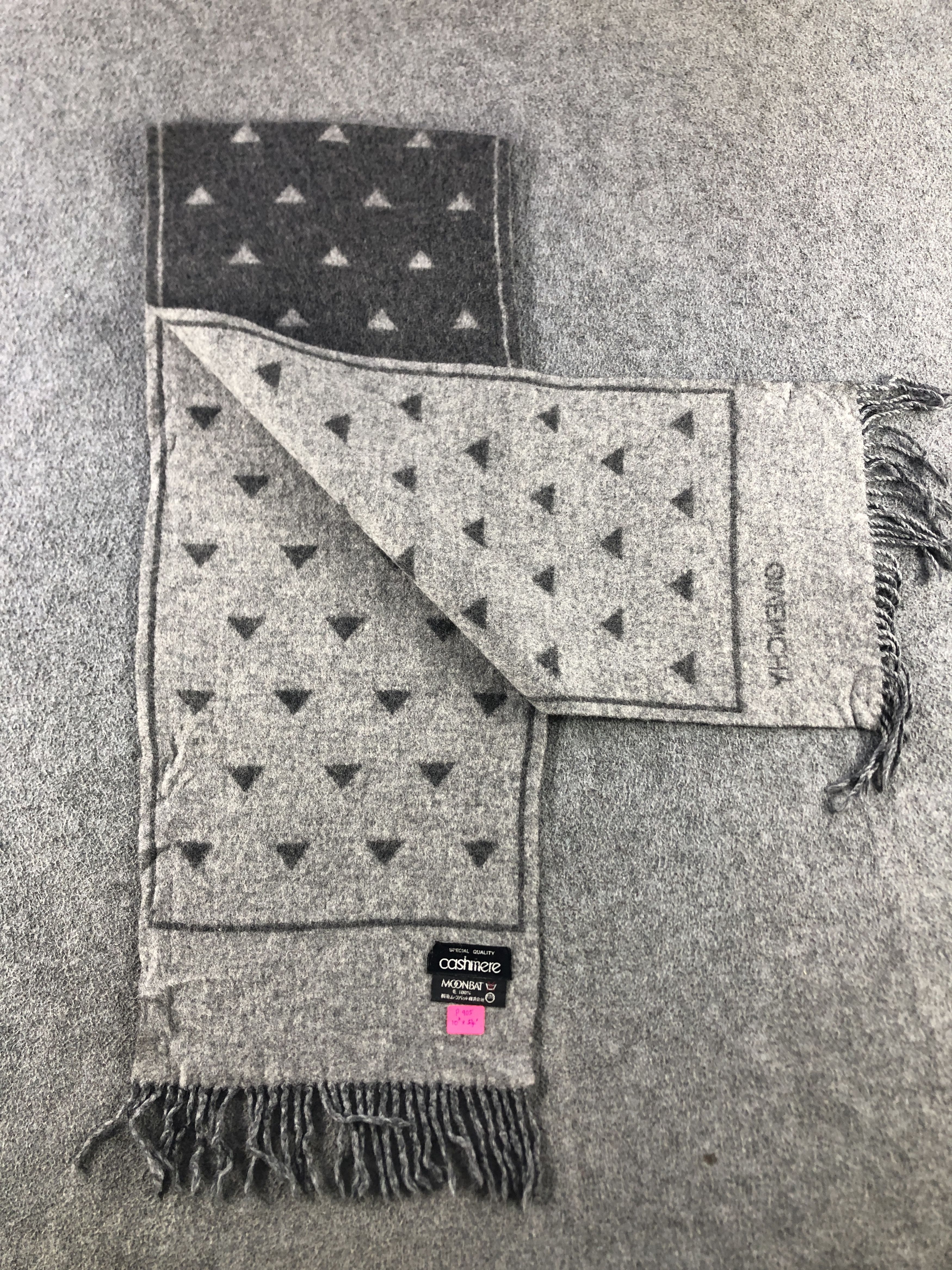 Givenchy Givenchy Cashmere Scarf / Muffler / Neckwear P905 Size ONE SIZE - 3 Thumbnail