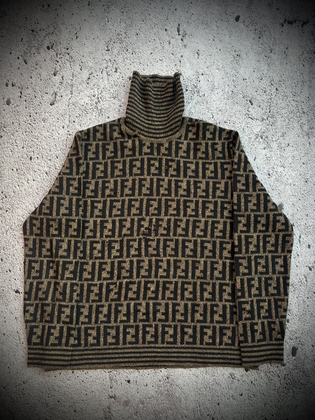 Fendi Vintage Fendi Zucca Turtleneck knit Monogram Size L / US 10 / IT 46 - 1 Thumbnail