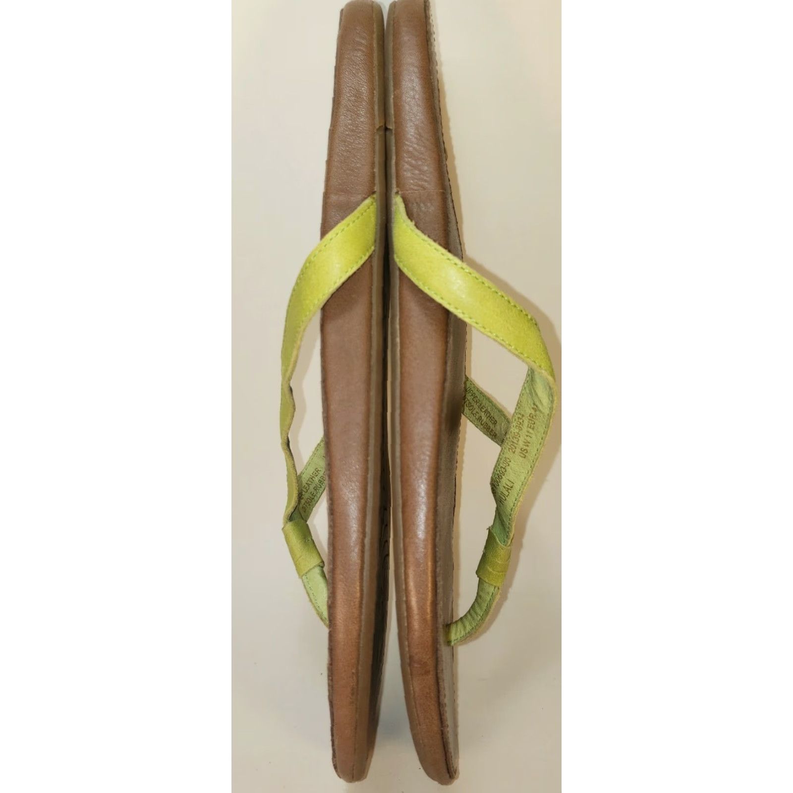 Olukai OluKai Hulali Flats Sandal Flip Flop Women's Size 11M Green Leather Straps Sandals Casual Comfort Arch Support Leather Insole M Strap Size US 11 / IT 41 - 3 Thumbnail