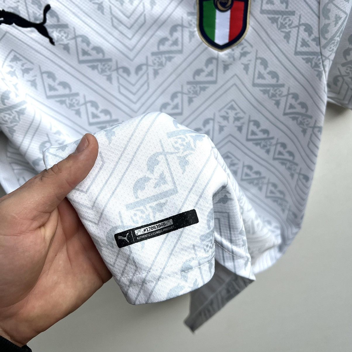 Puma Puma soccer jersey Italy Size US XL / EU 56 / 4 - 5 Thumbnail