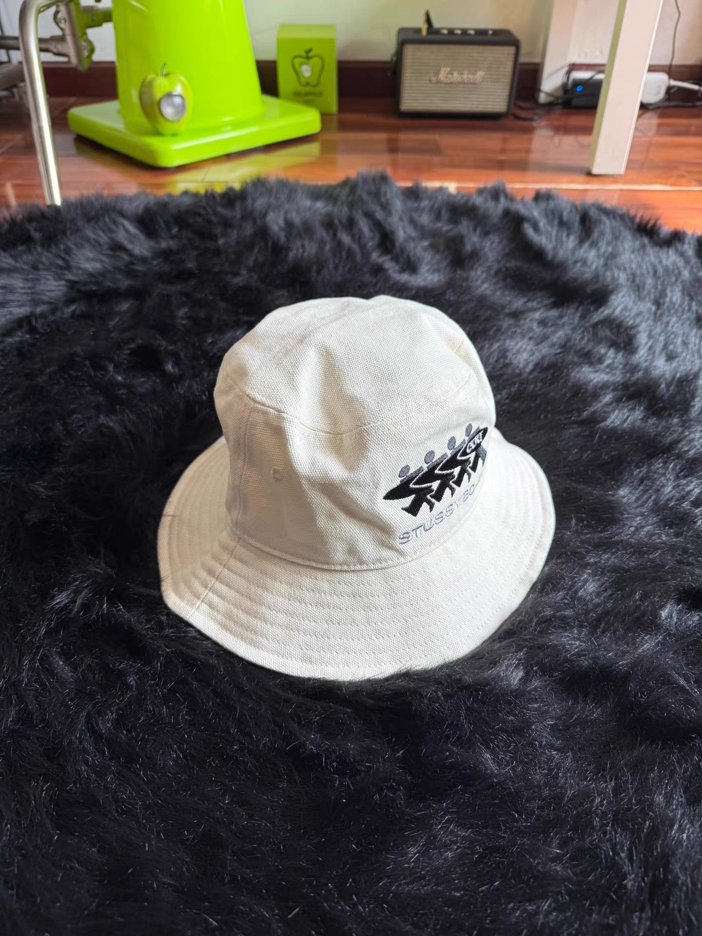 Stussy Stussy × CDG Bucket Hat Q17 Size ONE SIZE - 1 Thumbnail