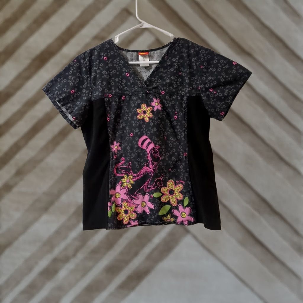 Vintage Dr Seuss Nurses/ Medical Scrub Top V Neck Flex Sides Medium Womens Black Cotton Patterned M Size US M / EU 48-50 / 2 - 1 Thumbnail