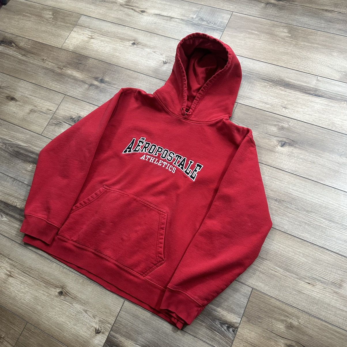 Aeropostale Vintage 90s Aeropostale Athletics Red Spell Out Boxy Hoodie Size US XL / EU 56 / 4 - 3 Thumbnail