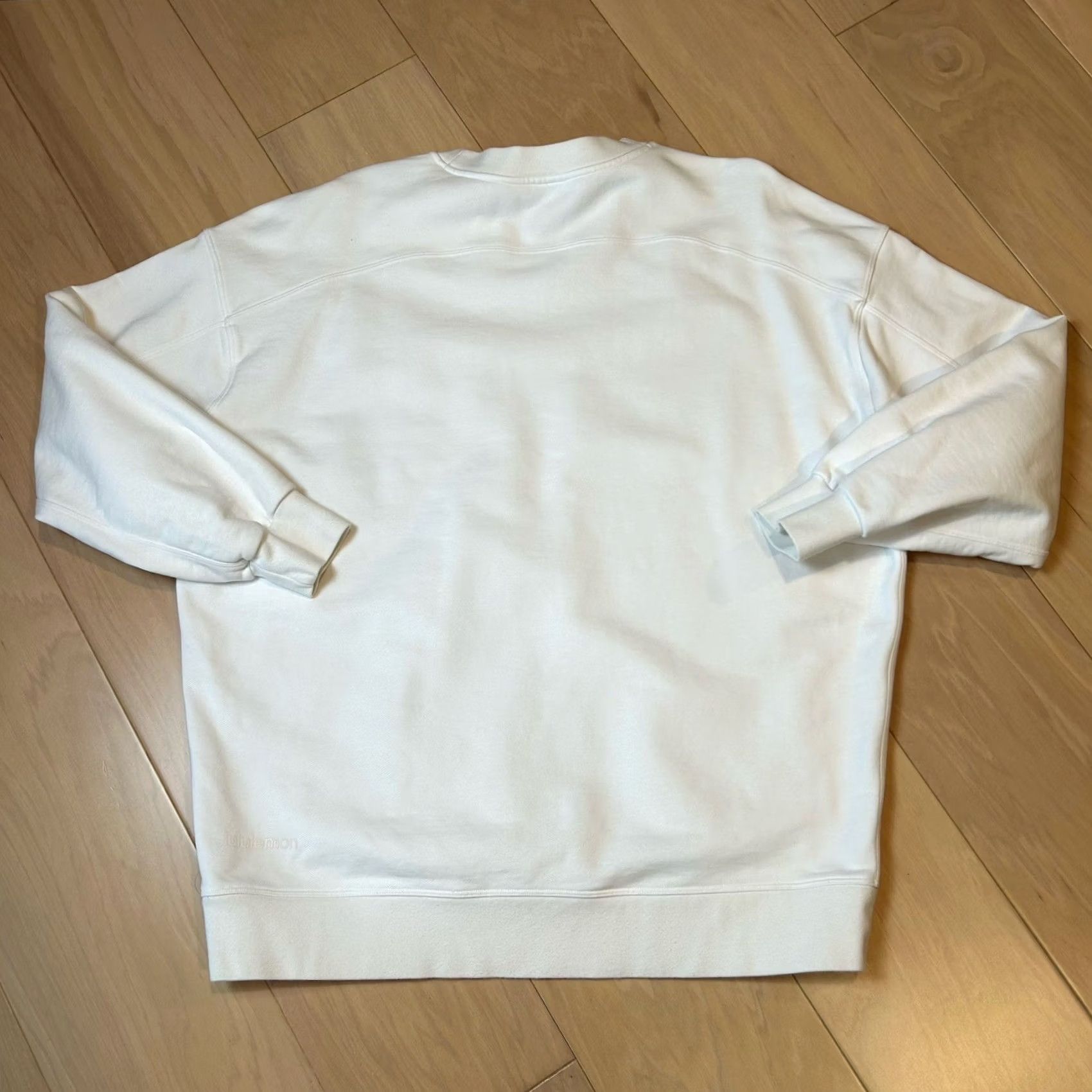 Lululemon Lululemon Perfectly Oversized Crew Long Sleeve Women’s 10 *Stain Size L / US 10 / IT 46 - 2 Thumbnail