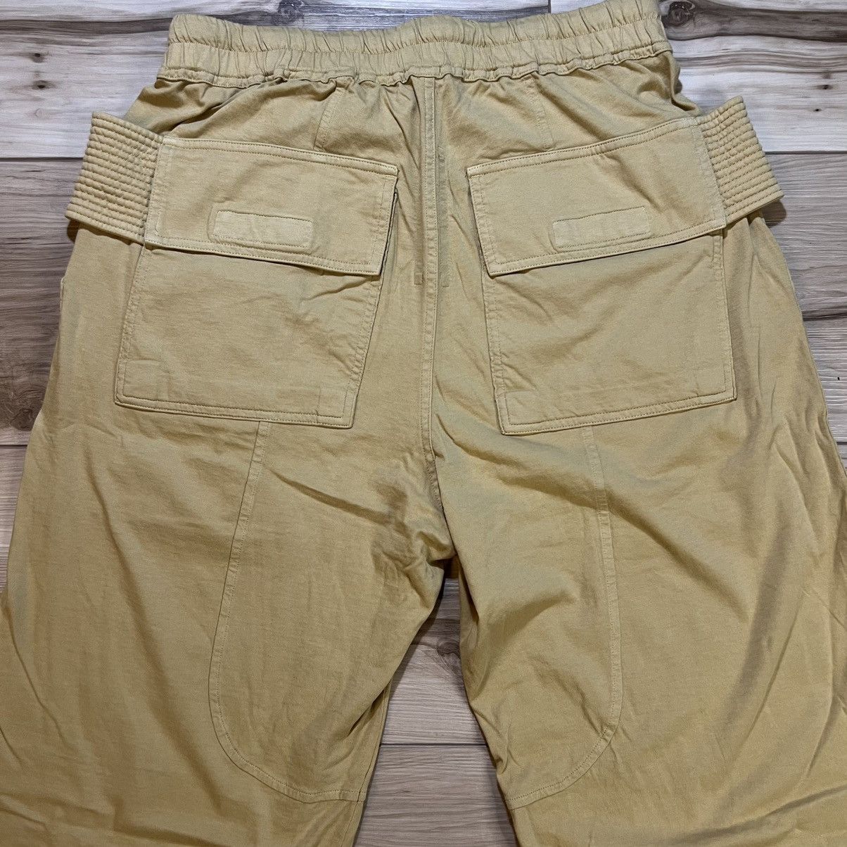 Rick Owens Rick Owens DRKSHDW Wide Creatch Cargo Sweatpants Mustard Size US 32 / EU 48 - 12 Thumbnail