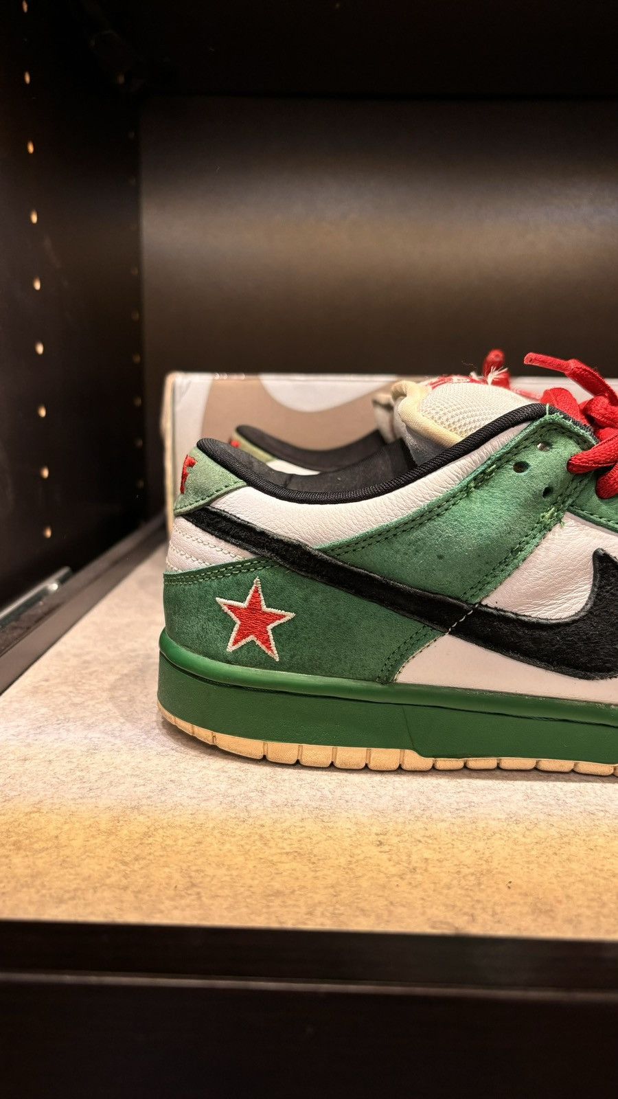 Heineken × Nike SB Dunk Heineken Size US 9 / EU 42 - 5 Thumbnail