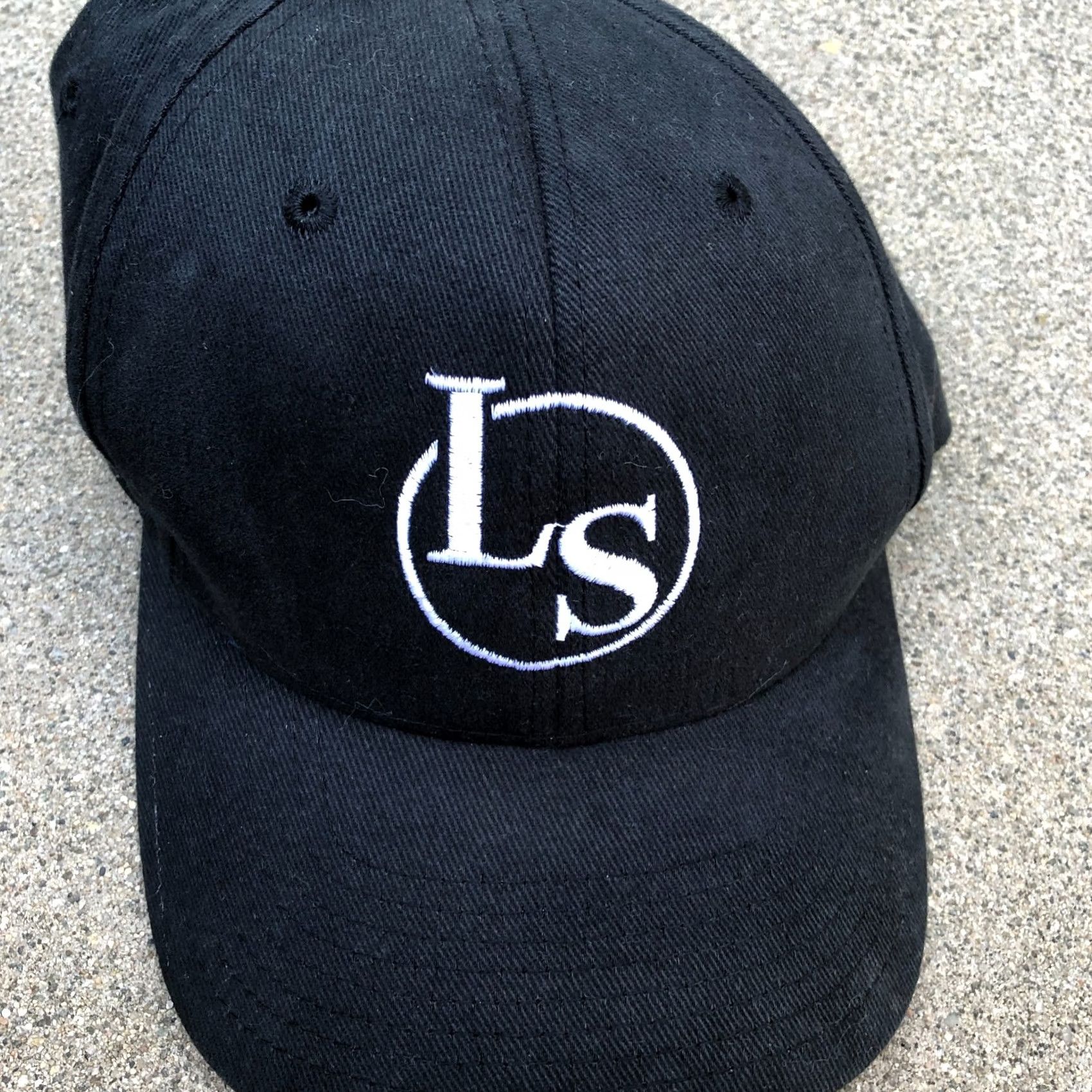 Vintage YUPOONG LS Logo Fitted Hat Men's L/XL Black Embroidered Cap Flex Fit Size ONE SIZE - 2 Thumbnail