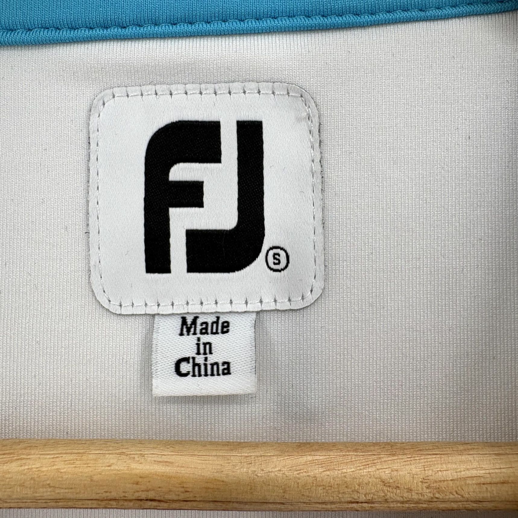 Footjoy FootJoy Pullover Womens Small White Colorblock 1/4 Zip Golf Top Stretch Knit Raglan Sleeve Womens Size S / US 4 / IT 40 - 4 Thumbnail
