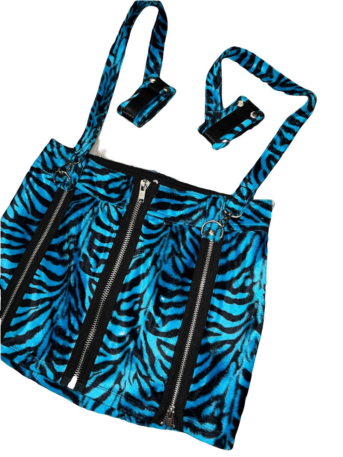 Tripp NYC Blue zebra mini skirt with hand cuff 🦓💙 Size 24" / US 00 / IT 34 - 3 Thumbnail