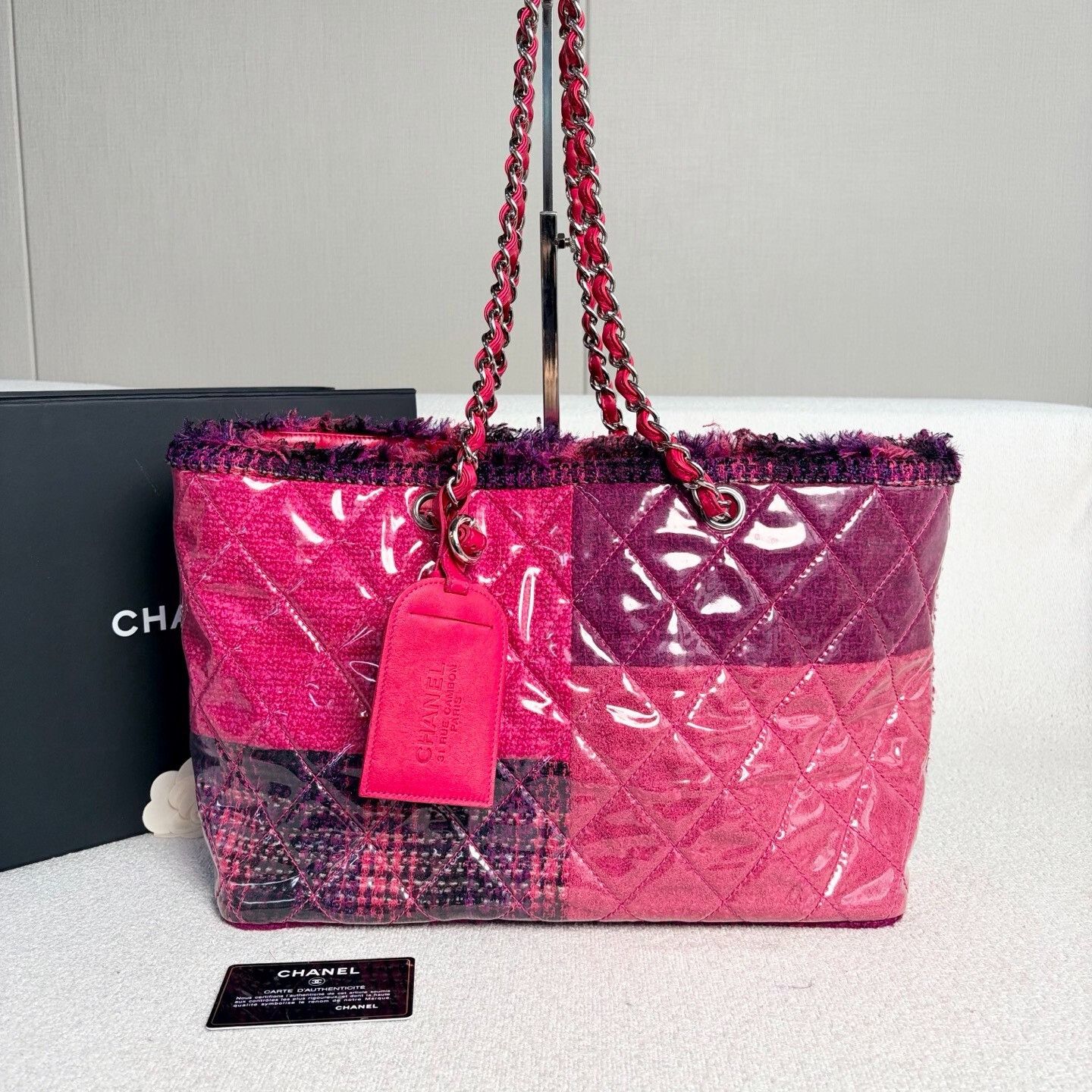 Chanel Pre-loved Bag Very good condition Size ONE SIZE - 1 Thumbnail
