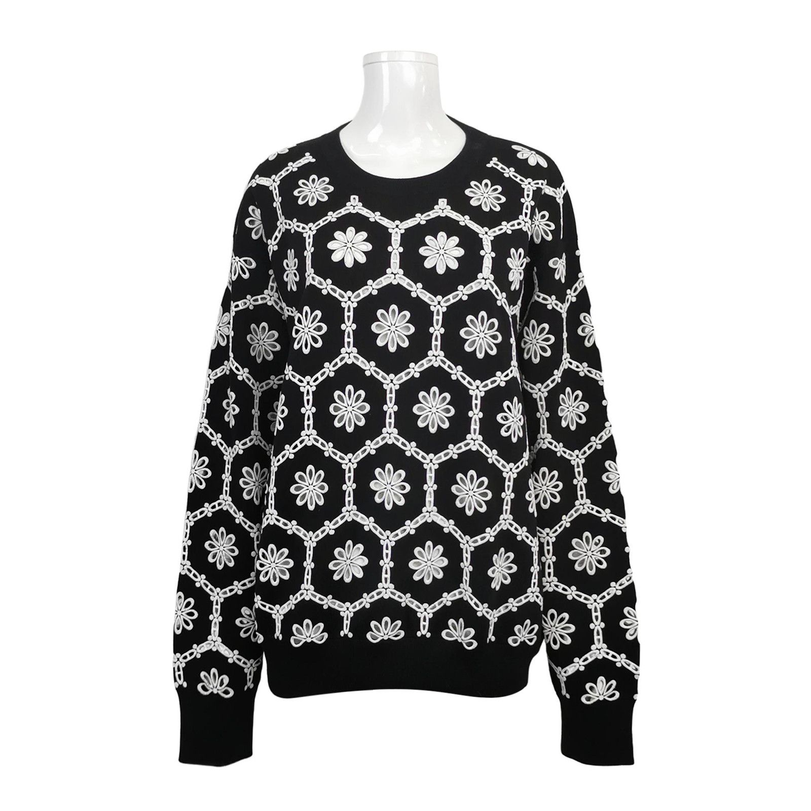 Louis Vuitton Louis Vuitton Floral Embroidered Sweater Size L Size US L / EU 52-54 / 3 - 1 Thumbnail