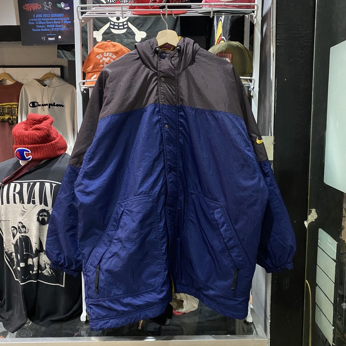 Nike × Vintage Vintage NIKE Hoodie Long Jackets Size US L / EU 52-54 / 3 - 1 Thumbnail