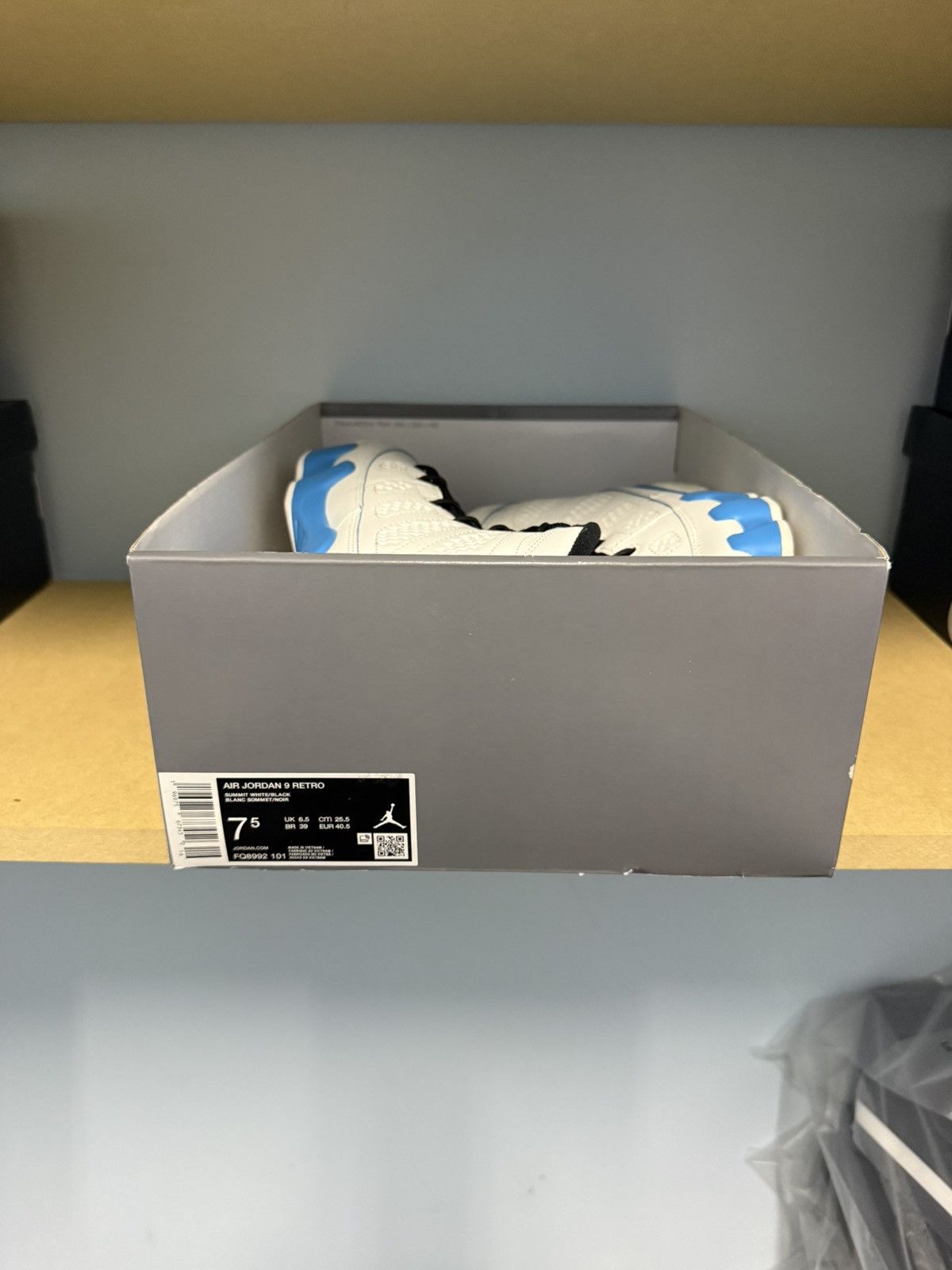 Jordan Brand Air Jordan 9 Powder Blue Size 7.5 Brand New Size US 7.5 / EU 40-41 - 9 Thumbnail