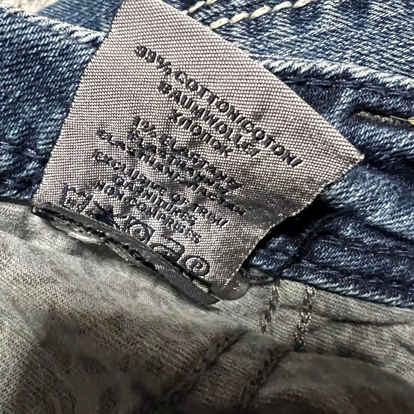 Silver Jeans Co. VINTAGE? No. (But: The item is not vintage per given data.) Size 40" / US 18 - 7 Thumbnail